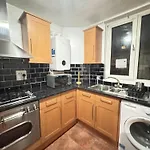 Tks Modern 1Bed Flat, London
