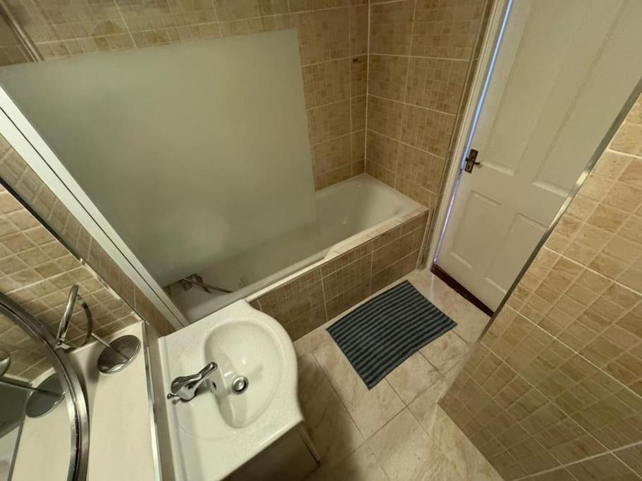Apartment Tks Modern 1bed Flat, London